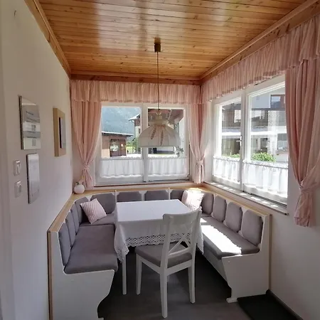 Haus Gruenwald * Gosau
