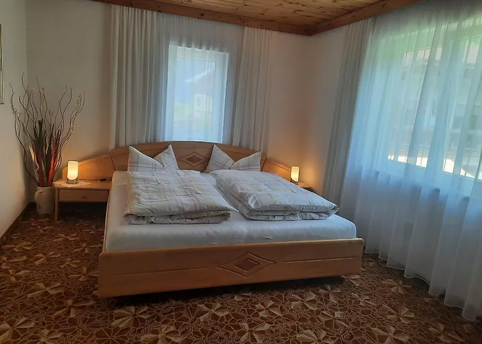 Haus Gruenwald Апартаменты *